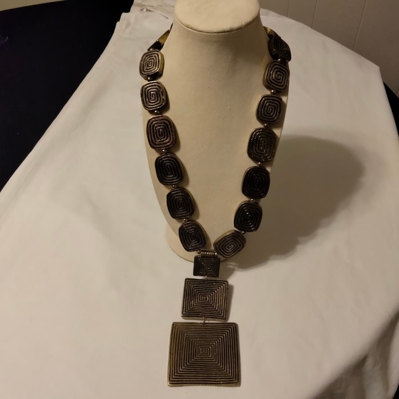 Iris Apfel & Bajalia Gold Toned Geometric Chunky Statement Necklace - Picture 1 of 12
